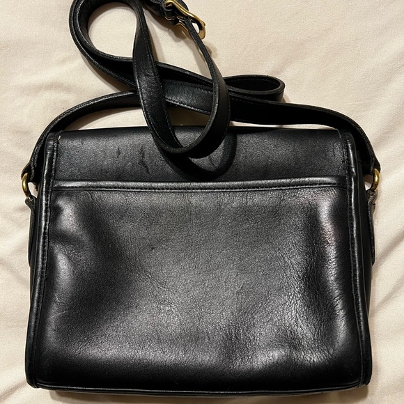 Coach Black Leather Interior - Picture 6 of 6